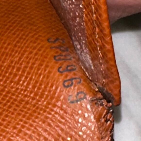 Louis Vuitton Trifold Wallet (Authentic) - Picture 3 of 14